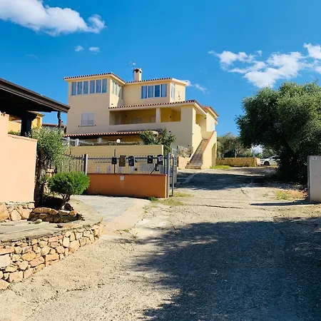 6 Minuti Dal Mare, La Maison En Bleu * Limpiddu